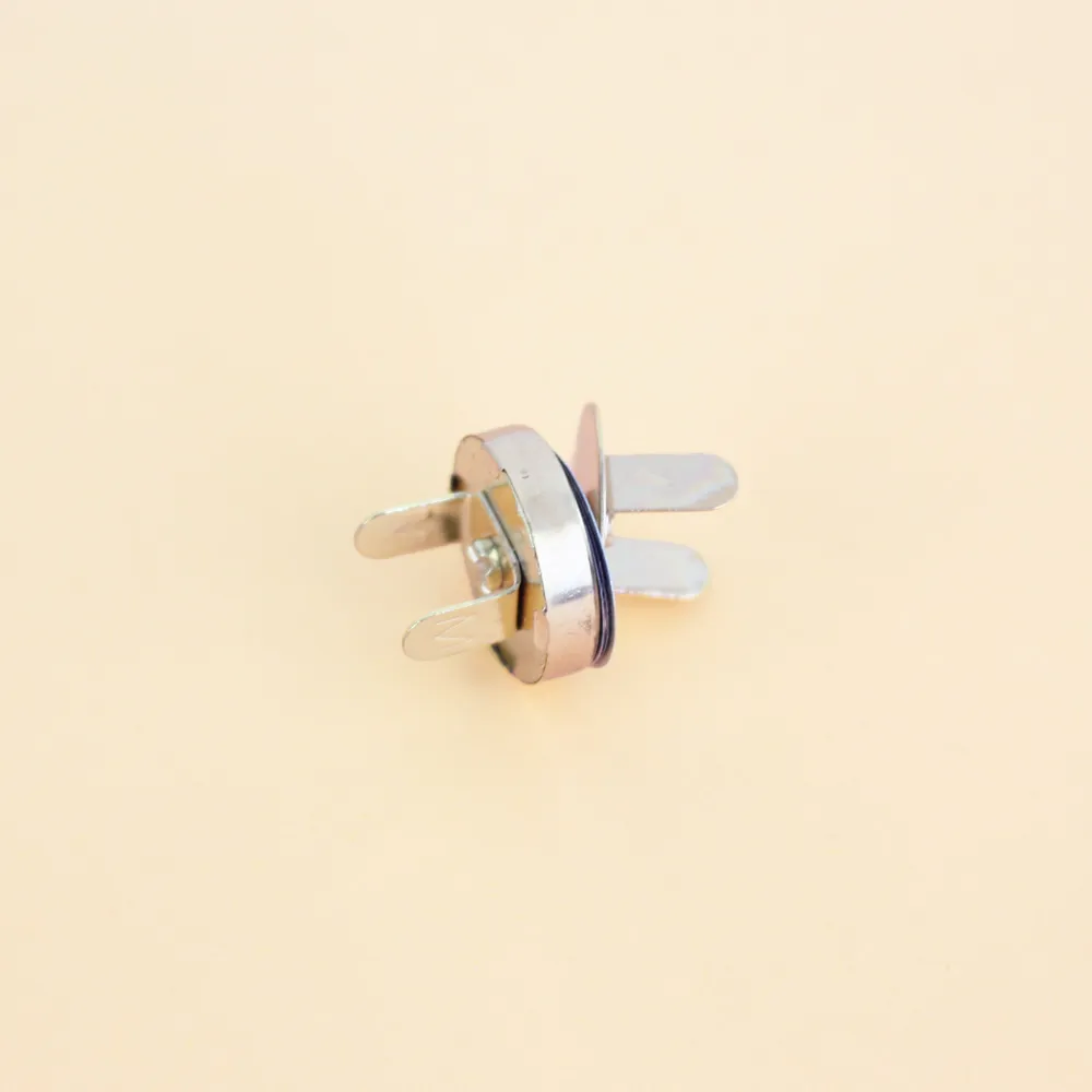 Aimant métal Rose Gold