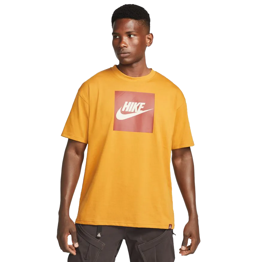 Nike - ACG Hike Box T-Shirt (gold suede)