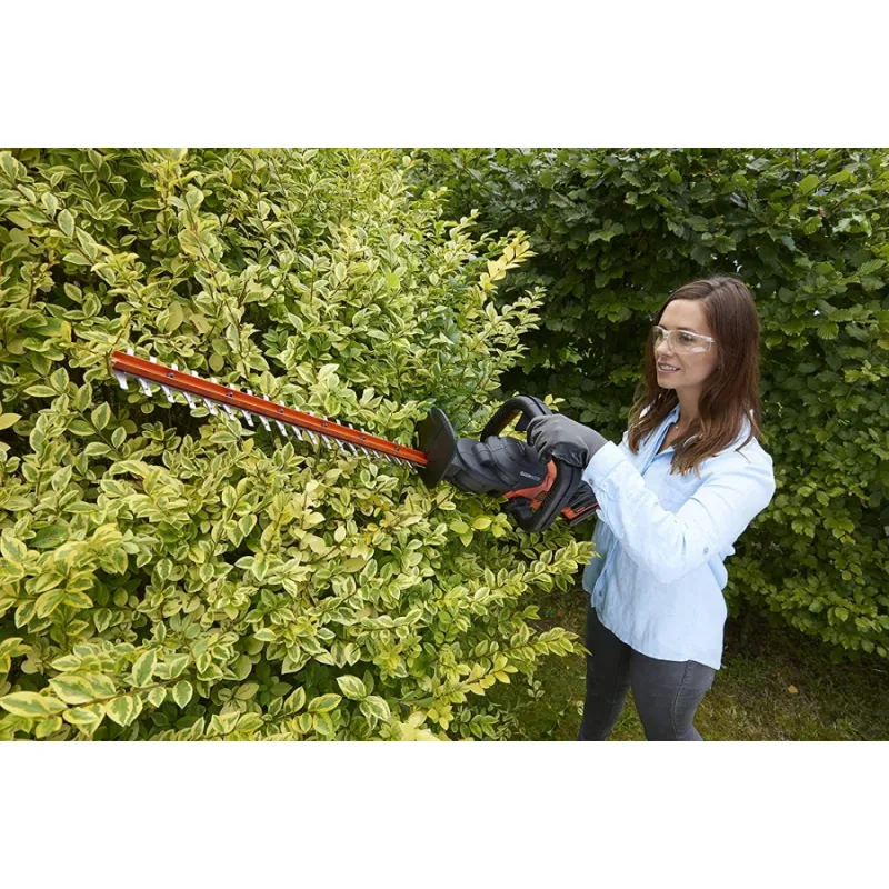 Taille-haies sans fil 18V + Batterie Lithium 2.0 Ah Lame 45 cm Black + Decker 2 en 1 Multifonction BCASK 81 D